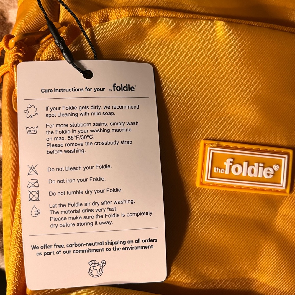 Foldie Mustard Messenger Bag - Picture 2 of 5